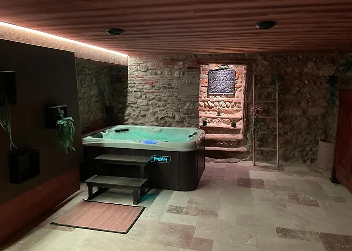 Maison Perouges Spa