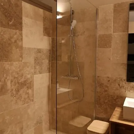 Maison Perouges Spa Buitenkant foto