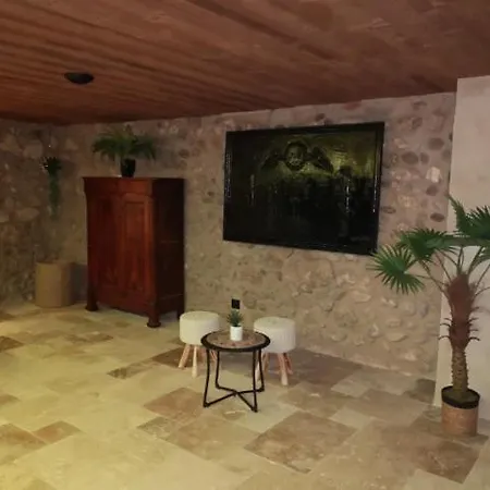 Maison Perouges Spa Buitenkant foto